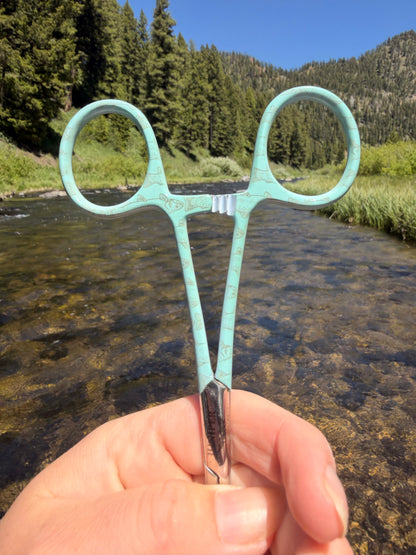 Curved Trout Pattern Hemostats